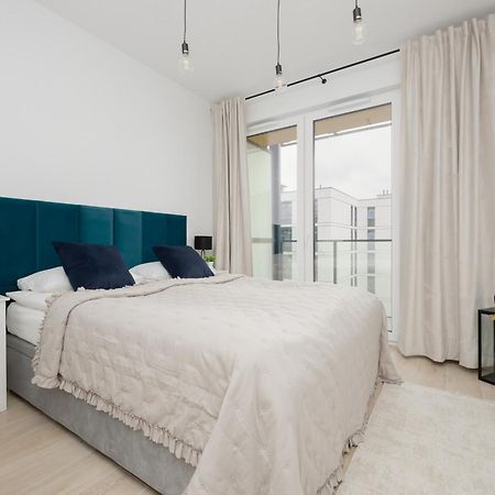 Stylish Apartments With Parking By Noclegi Renters Varšava Exteriér fotografie