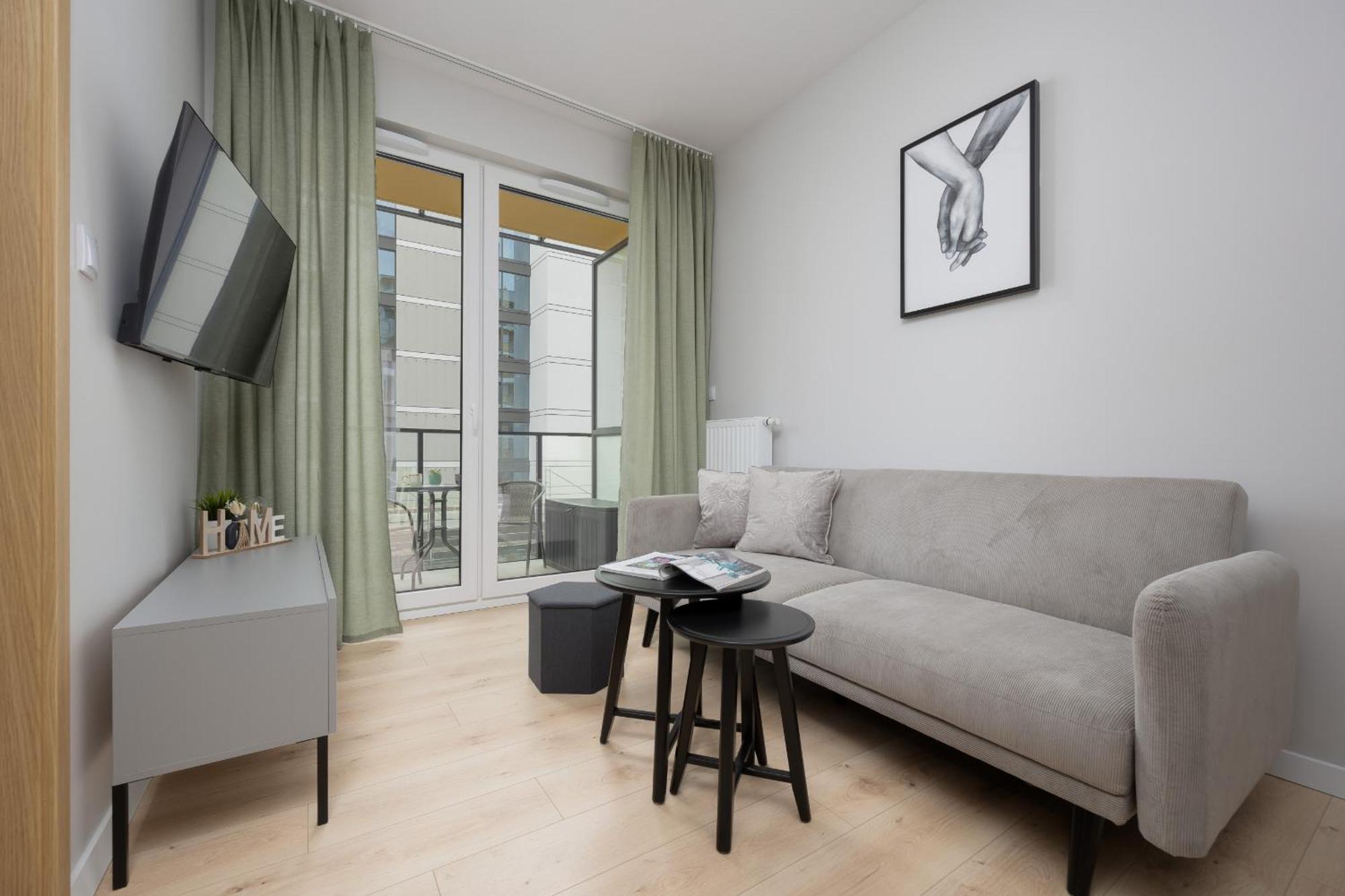 Stylish Apartments With Parking By Noclegi Renters Varšava Exteriér fotografie