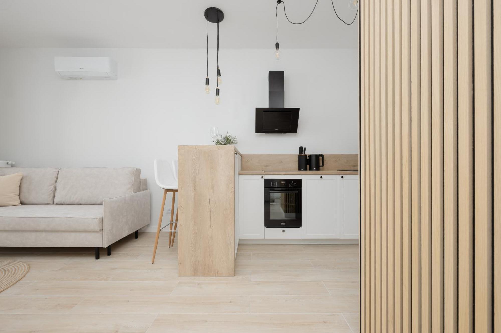 Stylish Apartments With Parking By Noclegi Renters Varšava Exteriér fotografie